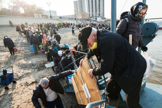 Открытие речной навигации в городах России