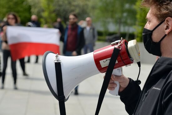 Первомайские демонстрации в Варшаве