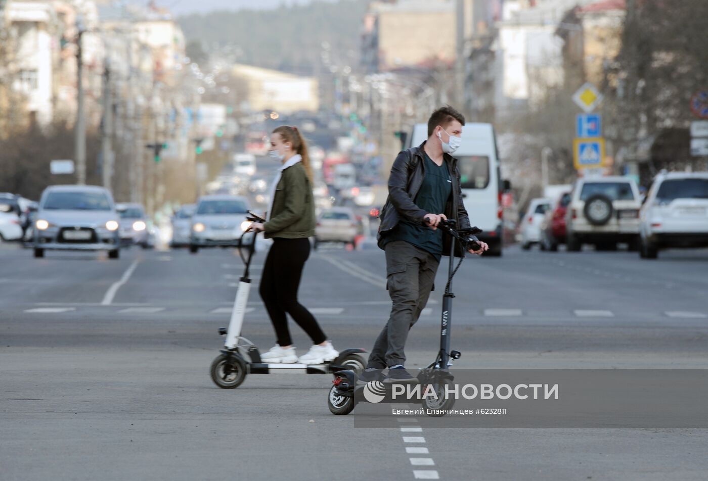 Обязательный масочный режим ввели на Урале и в Забайкалье