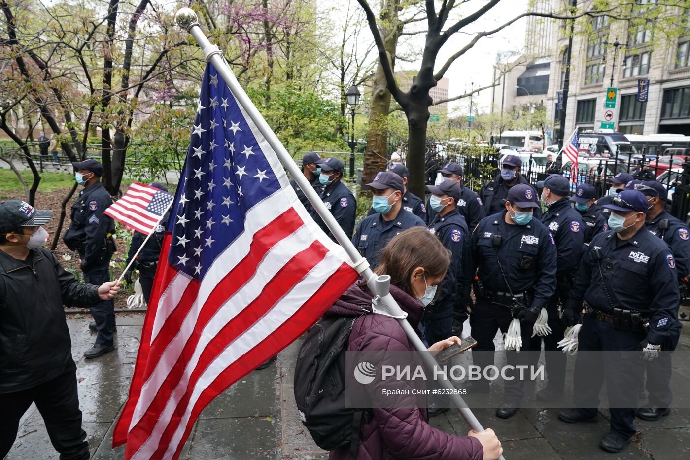 Акция с требованием отмены карантина в США