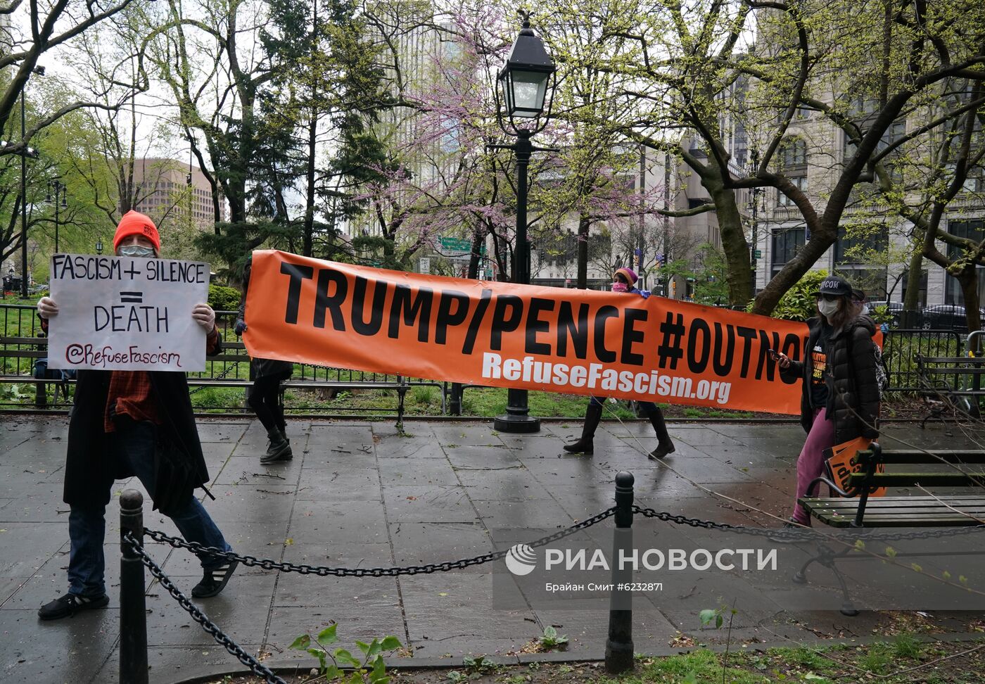 Акция с требованием отмены карантина в США