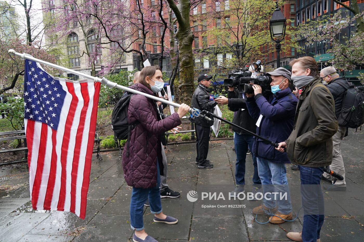 Акция с требованием отмены карантина в США