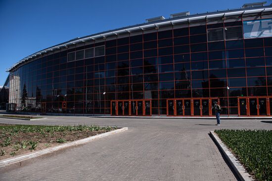 Строительство временного госпиталя в павильоне 75 на ВДНХ