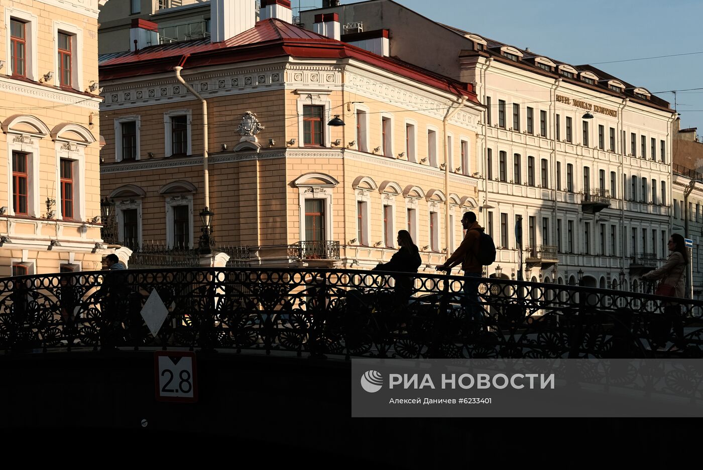 Санкт-Петербург во время пандемии COVID-19