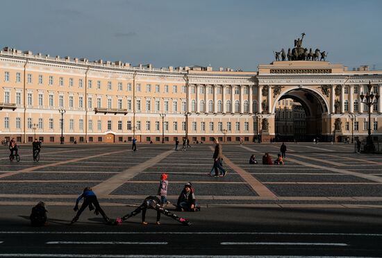 Санкт-Петербург во время пандемии COVID-19