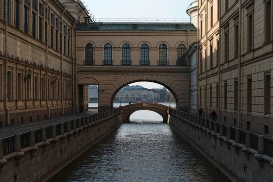 Санкт-Петербург во время пандемии COVID-19