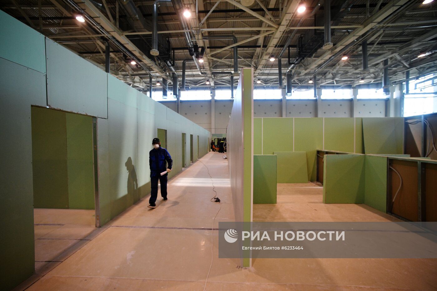 Строительство временного госпиталя в павильоне 75 на ВДНХ
