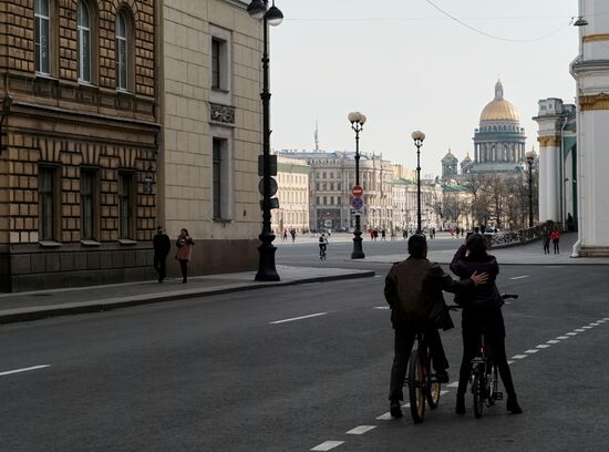 Санкт-Петербург во время пандемии COVID-19