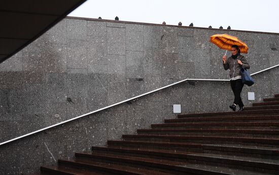 Дождь в Москве