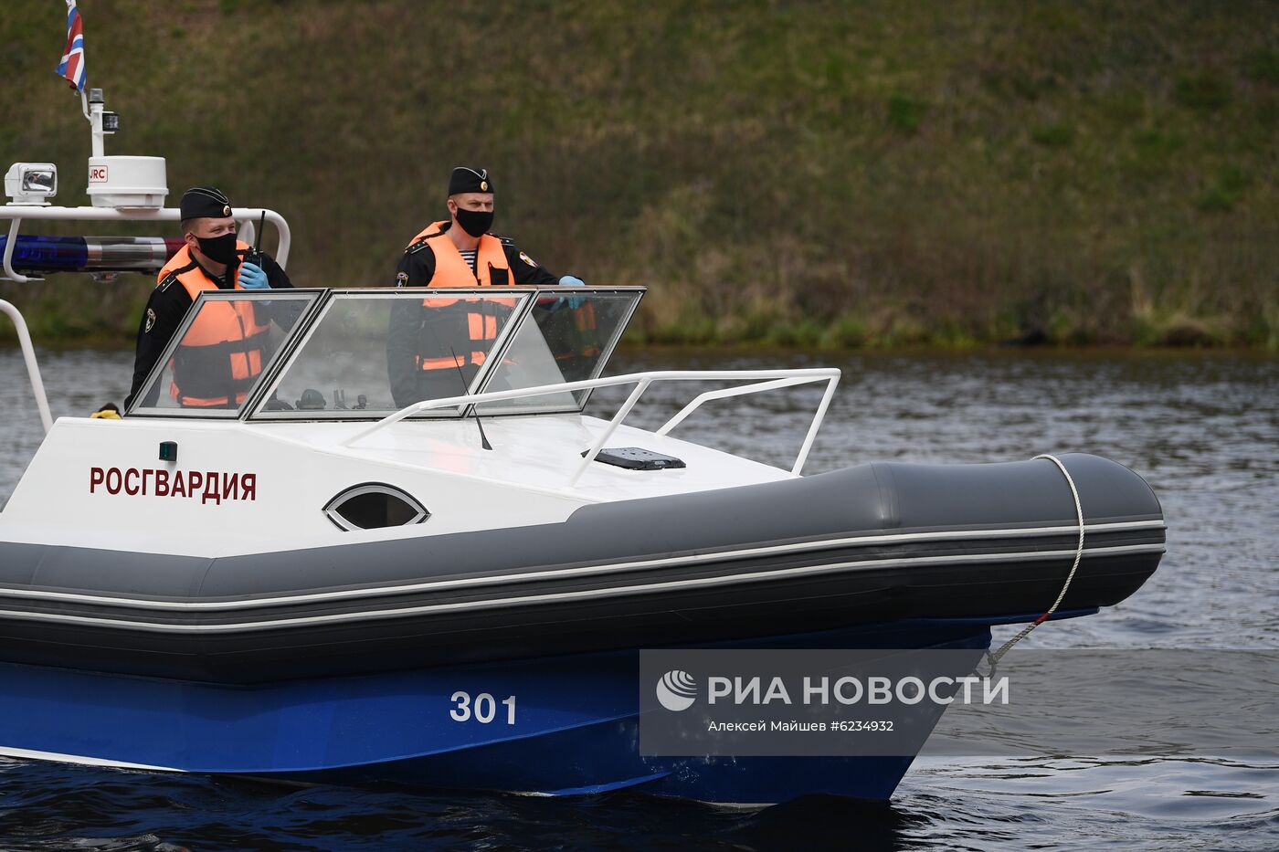 Росгвардия использует беспилотники и катера для выявления нарушителей режима самоизоляции