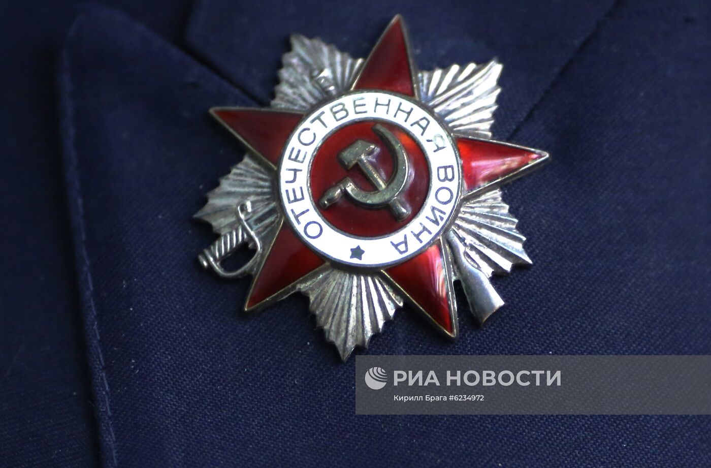 Военнослужащие поздравили ветеранов Великой Отечественной войны с наступающим Днем Победы
