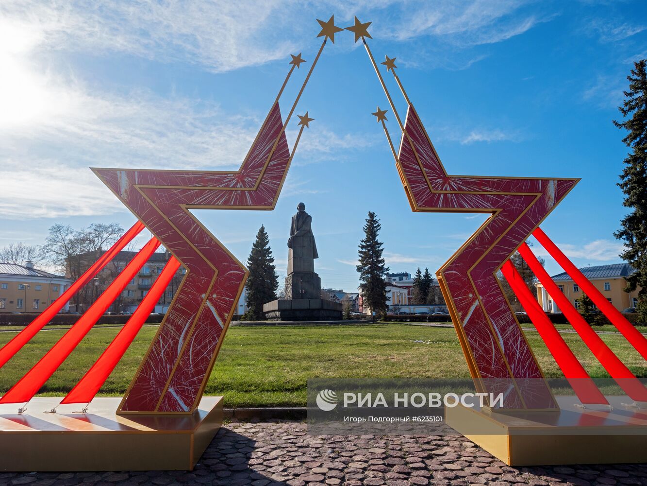 Подготовка к празднованию Дня Победы в городах России