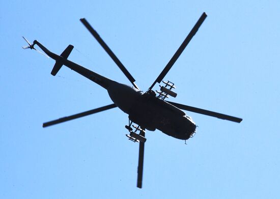 Репетиция воздушной части парада Победы в городах России