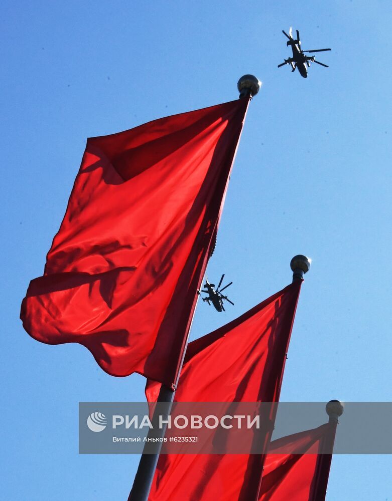 Репетиция воздушной части парада Победы в городах России