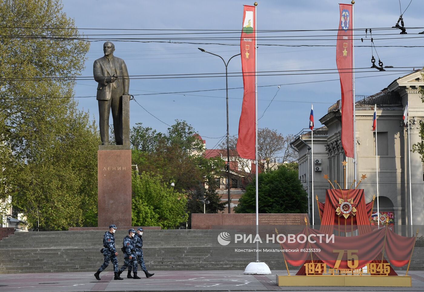 Подготовка к празднованию Дня Победы в городах России