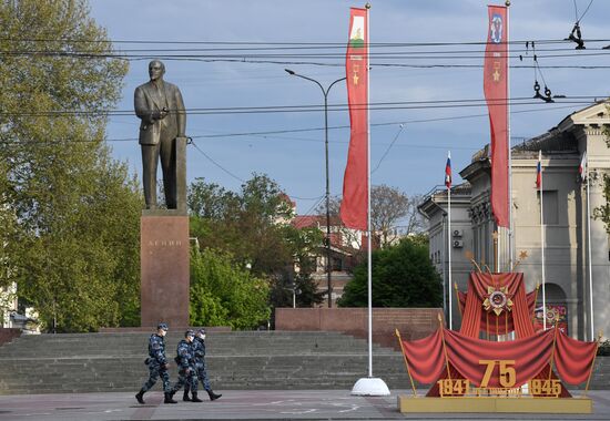 Подготовка к празднованию Дня Победы в городах России