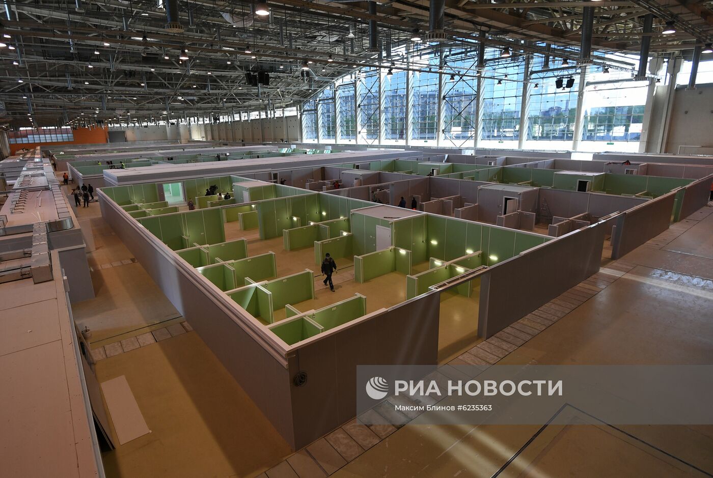 Временный госпиталь COVID-19 в павильоне No75 на ВДНХ