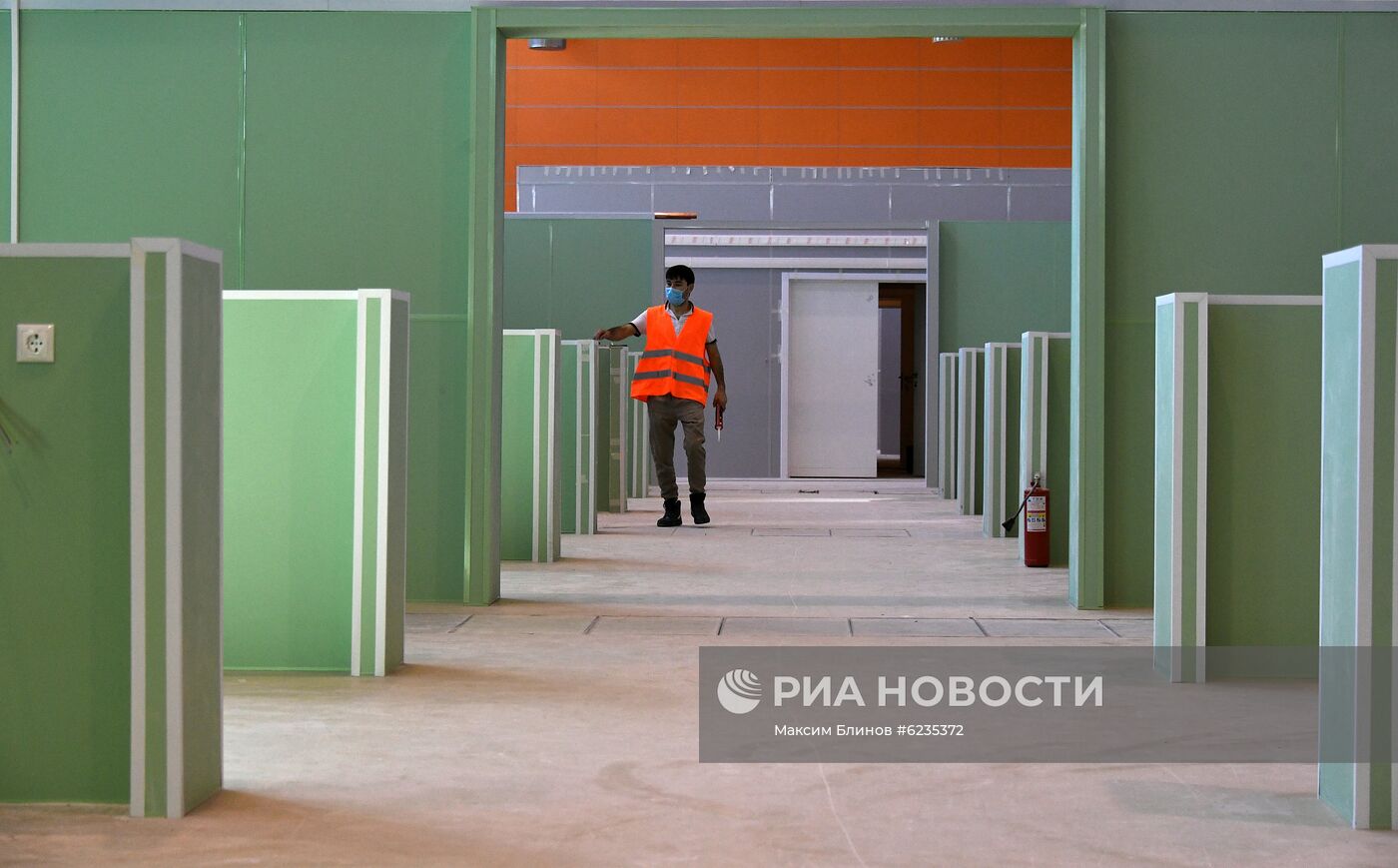 Временный госпиталь COVID-19 в павильоне No75 на ВДНХ