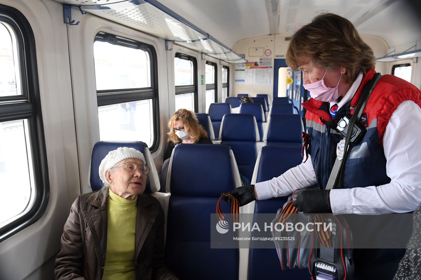 Акция "Георгиевская ленточка" в городах России