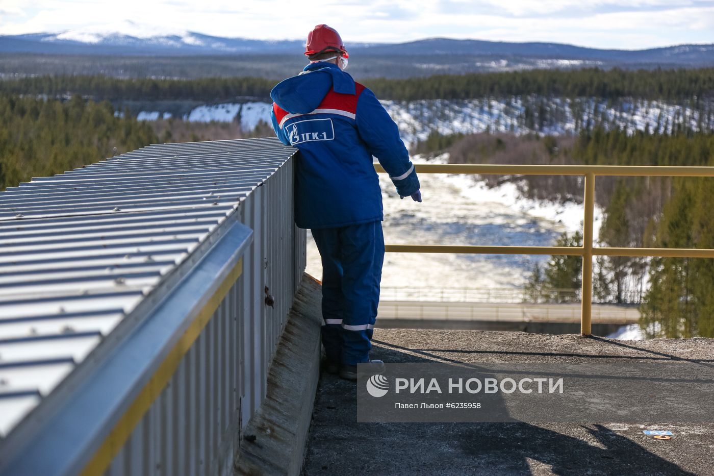 Сброс воды на водохранилищах в Мурманской области