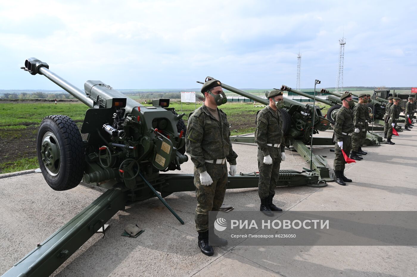 Подготовка к праздничному салюту в Ростове-на-Дону