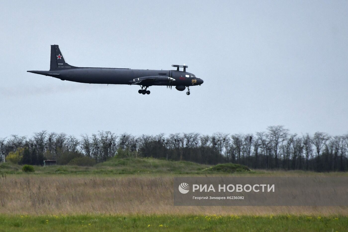 Репетиция воздушной части парада Победы в городах России