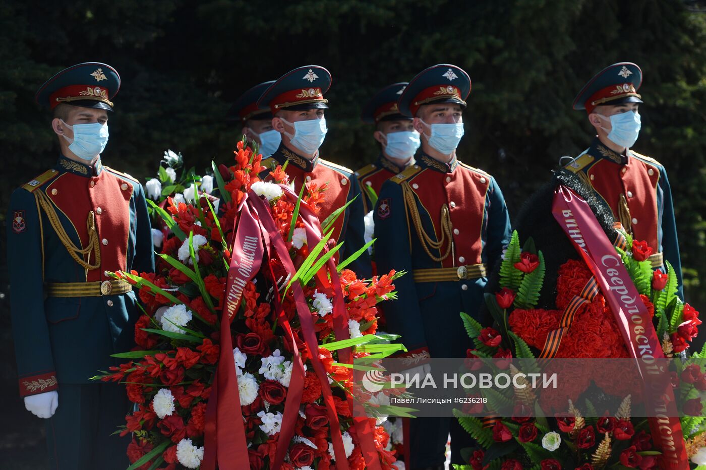 Подготовка к празднованию Дня Победы в городах России