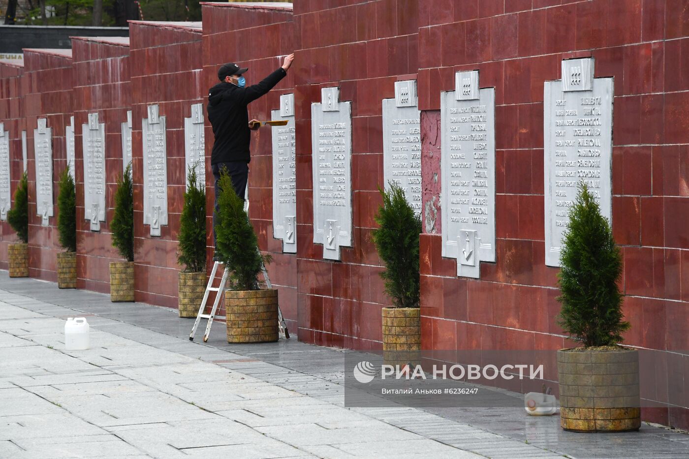 Подготовка к празднованию Дня Победы в городах России