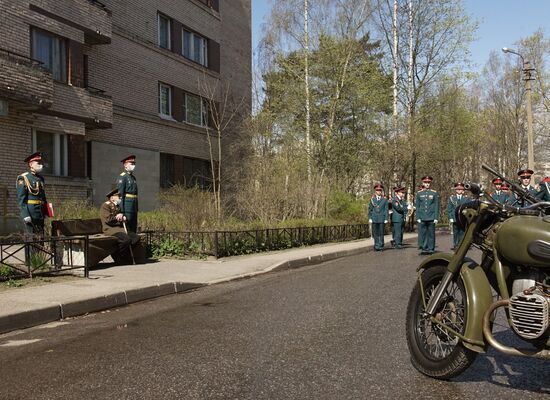 Поздравление ветеранов Великой Отечественной войны с наступающим Днем Победы