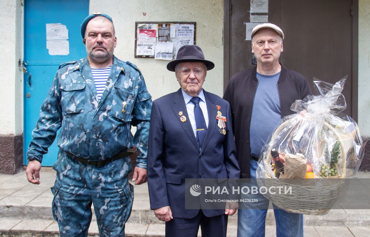 Поздравление ветеранов Великой Отечественной войны с наступающим Днем Победы 