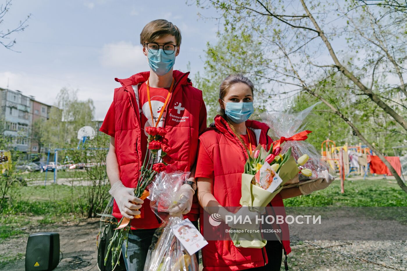 Поздравление ветеранов Великой Отечественной войны с наступающим Днем Победы 