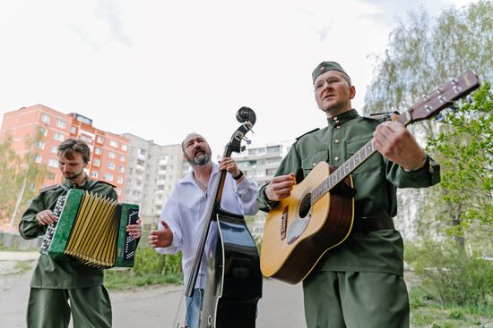 Поздравление ветеранов Великой Отечественной войны с наступающим Днем Победы 