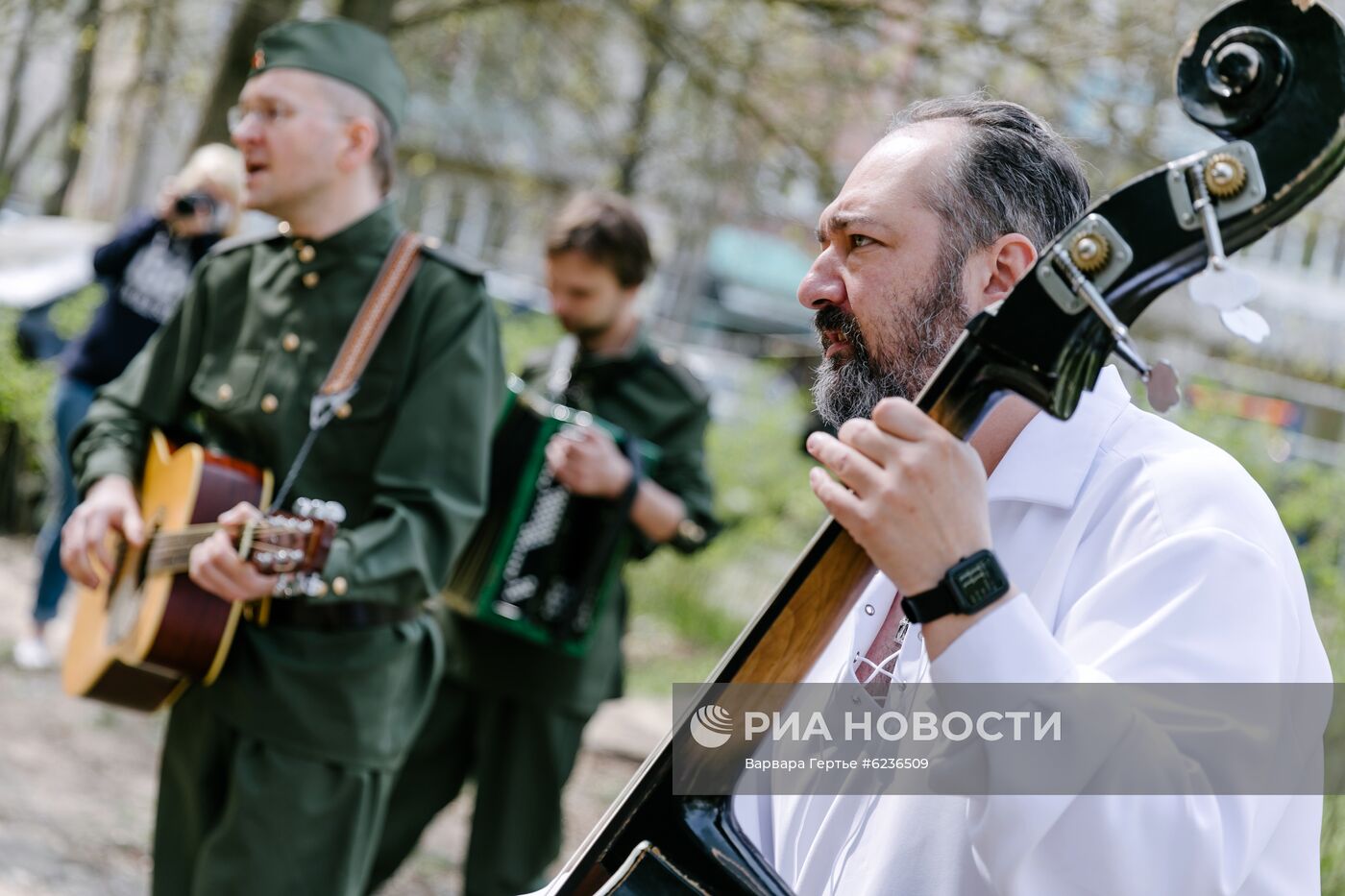 Поздравление ветеранов Великой Отечественной войны с наступающим Днем Победы 