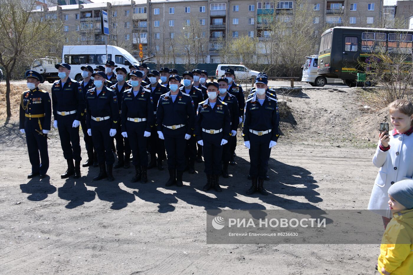 Поздравление ветеранов Великой Отечественной войны с наступающим Днем Победы 