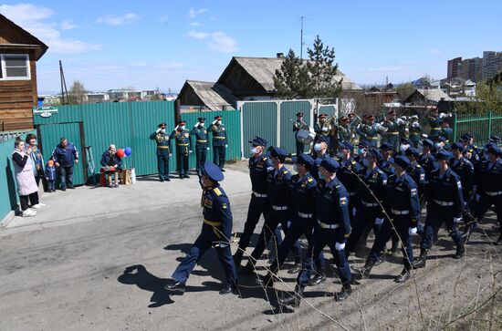 Поздравление ветеранов Великой Отечественной войны с наступающим Днем Победы 