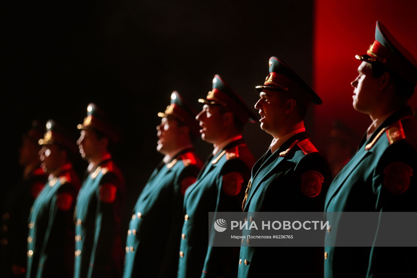 Запись онлайн-концерта "Песни Великой Победы" на Первом канале