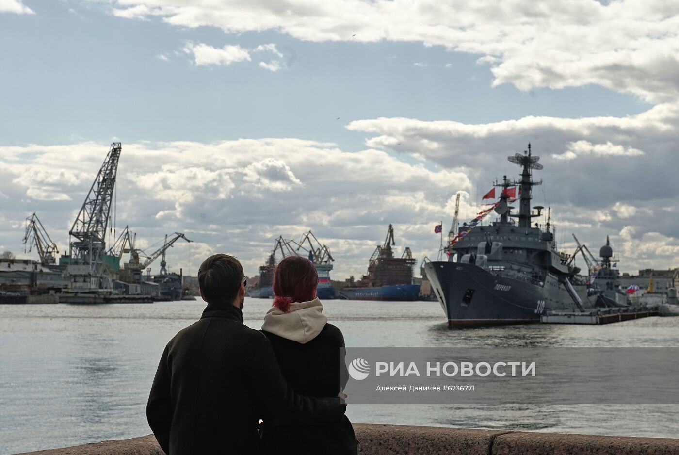 Подготовка к празднованию Дня Победы в городах России