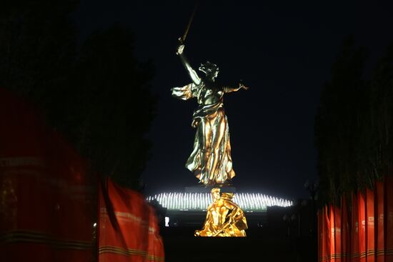 Генеральный прогон акции "Свет Великой Победы" на Мамаевом кургане