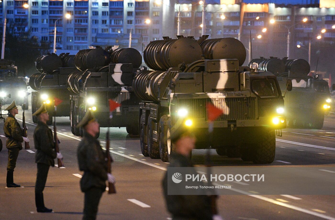 Репетиция парада ко Дню Победы в Минске