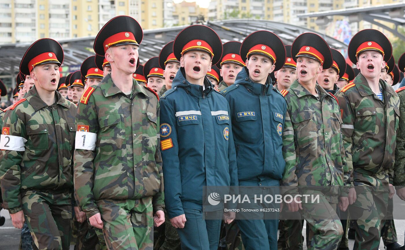 Репетиция парада ко Дню Победы в Минске