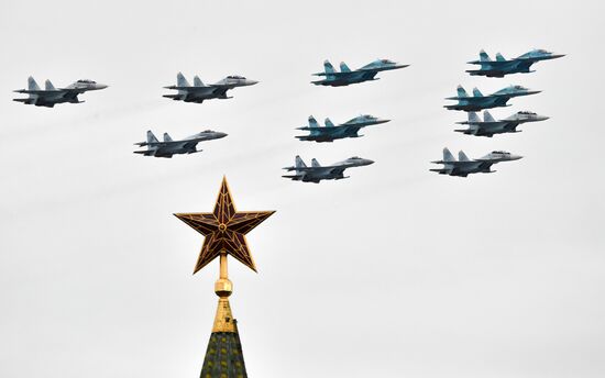 Воздушный парад Победы в Москве