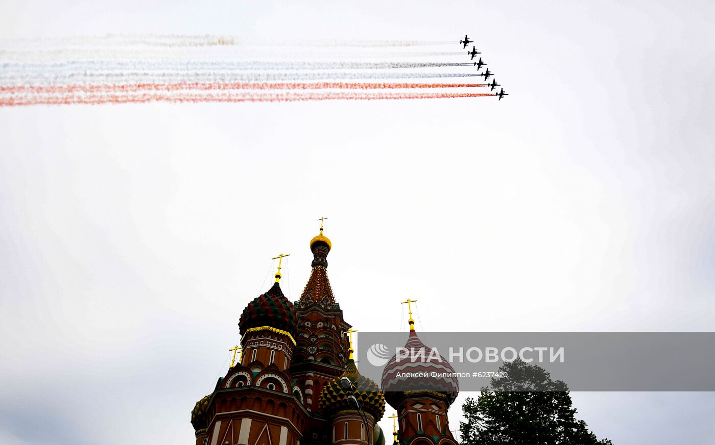 Воздушный парад Победы в Москве