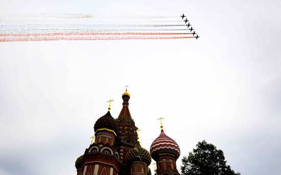 Воздушный парад Победы в Москве