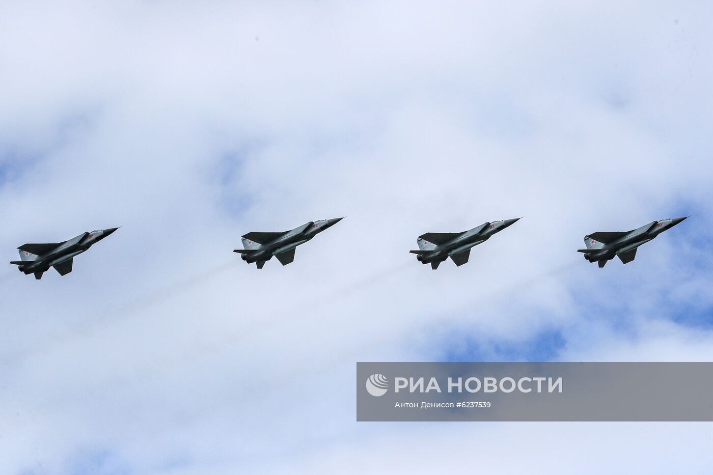 Воздушный парад Победы в Москве