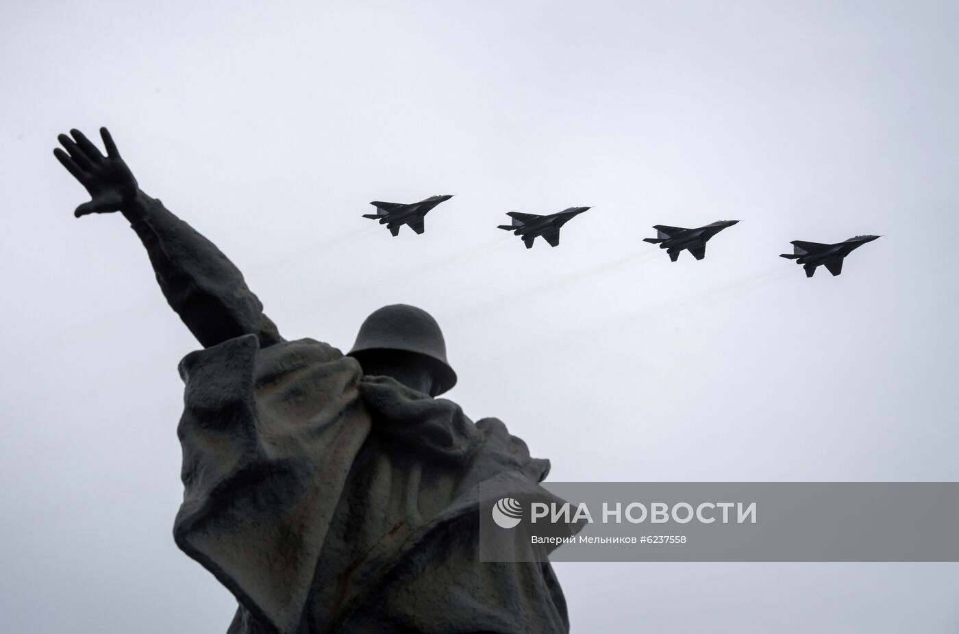 Воздушный парад Победы в Москве