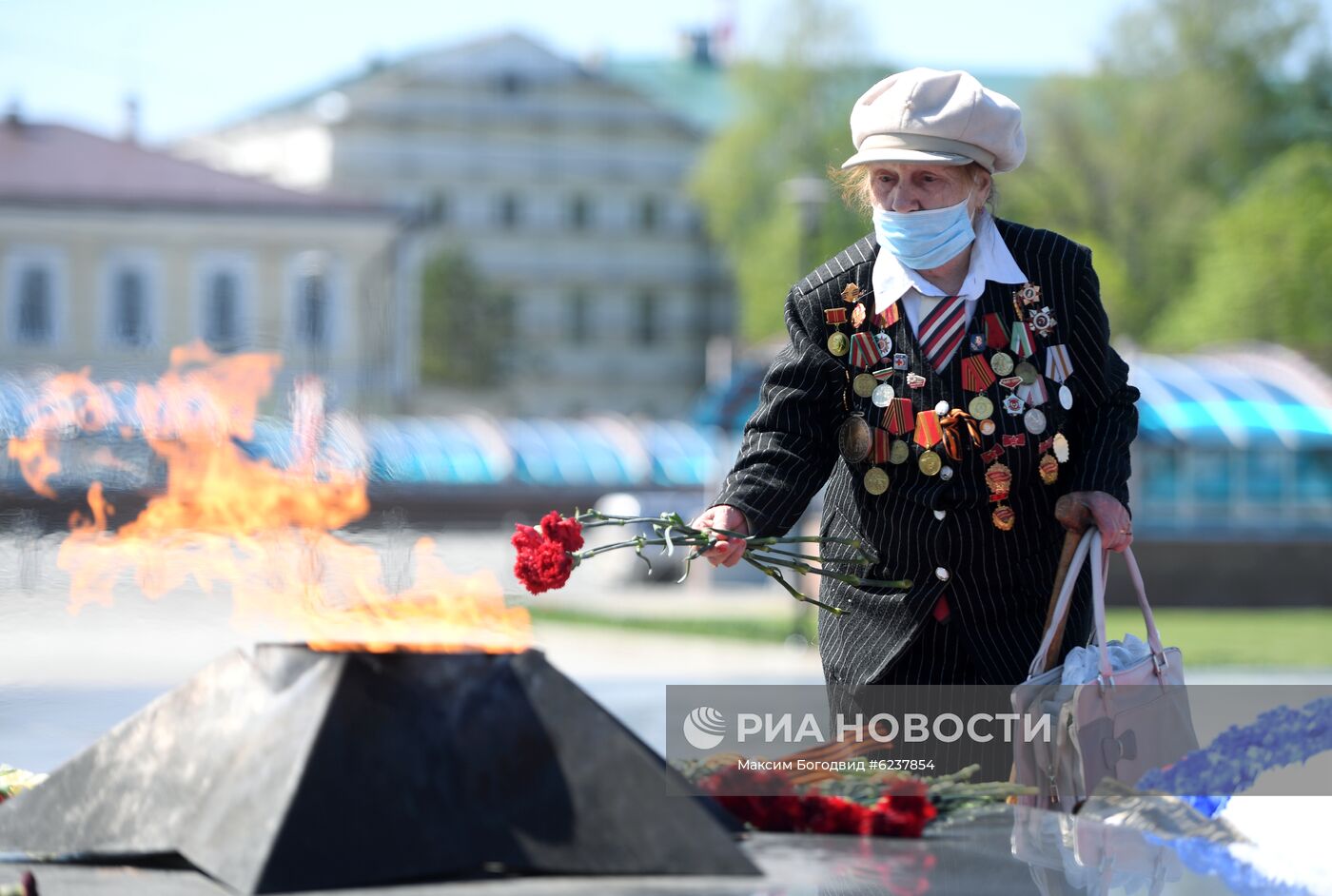 Празднование Дня Победы в городах России