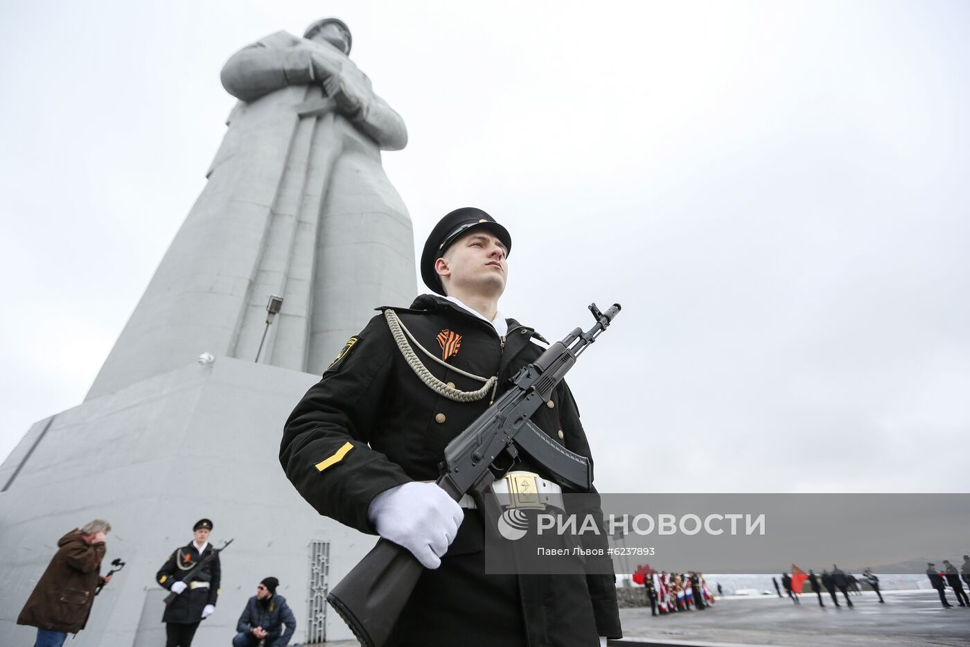 Празднование Дня Победы в городах России