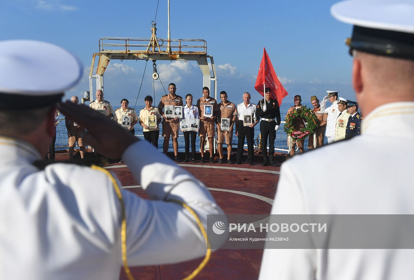 Празднование Дня Победы на судне "Адмирал Владимирский"