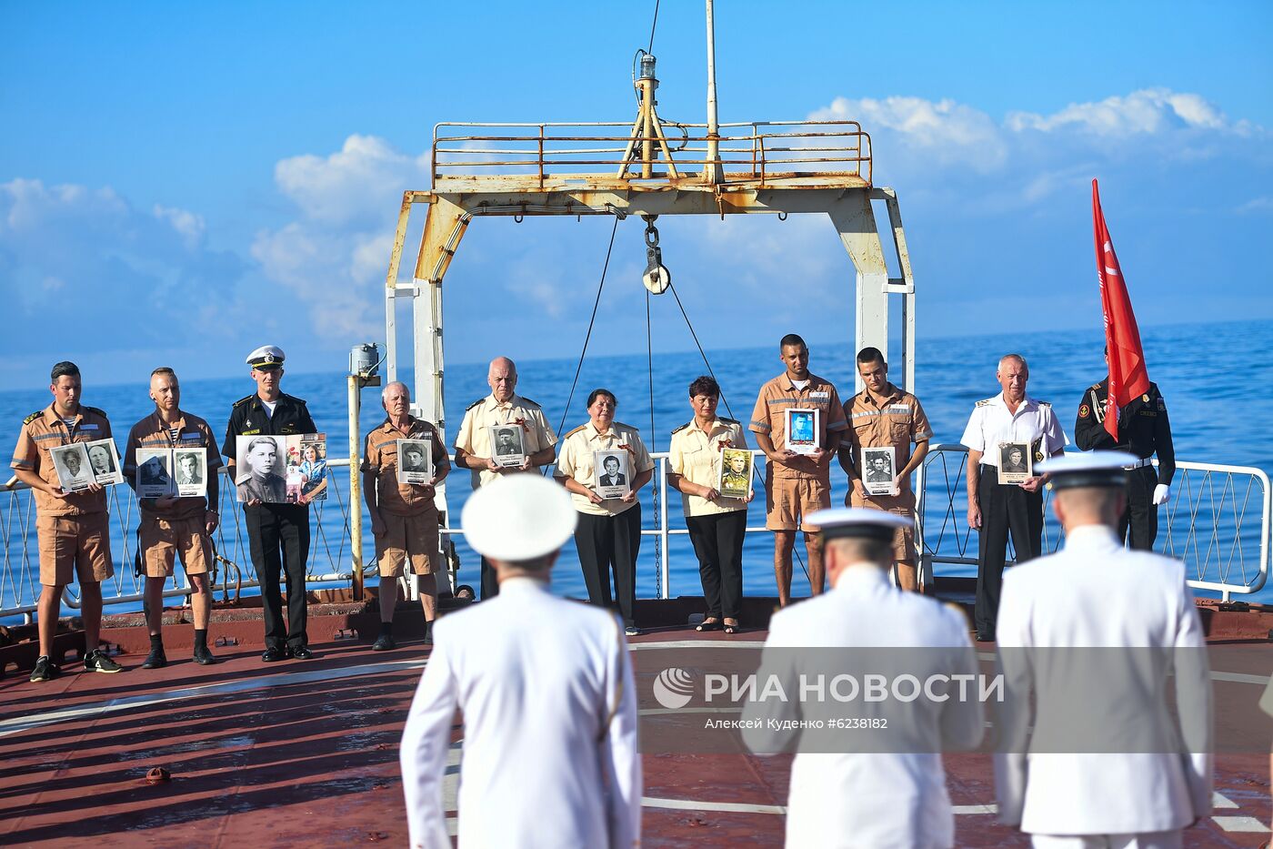 Празднование Дня Победы на судне "Адмирал Владимирский"
