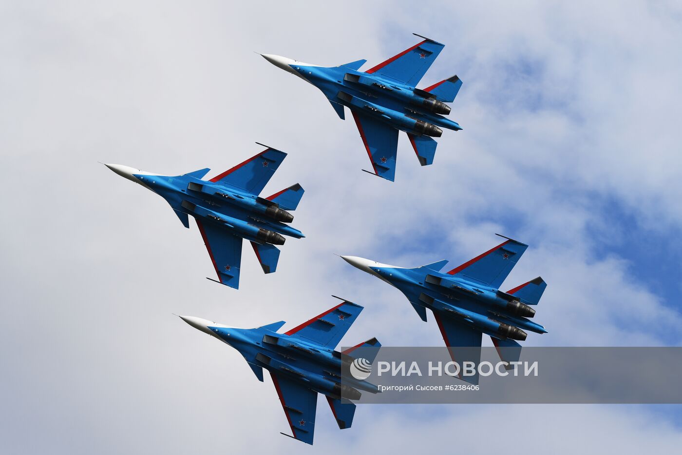 Авиационный праздник в честь Дня Победы